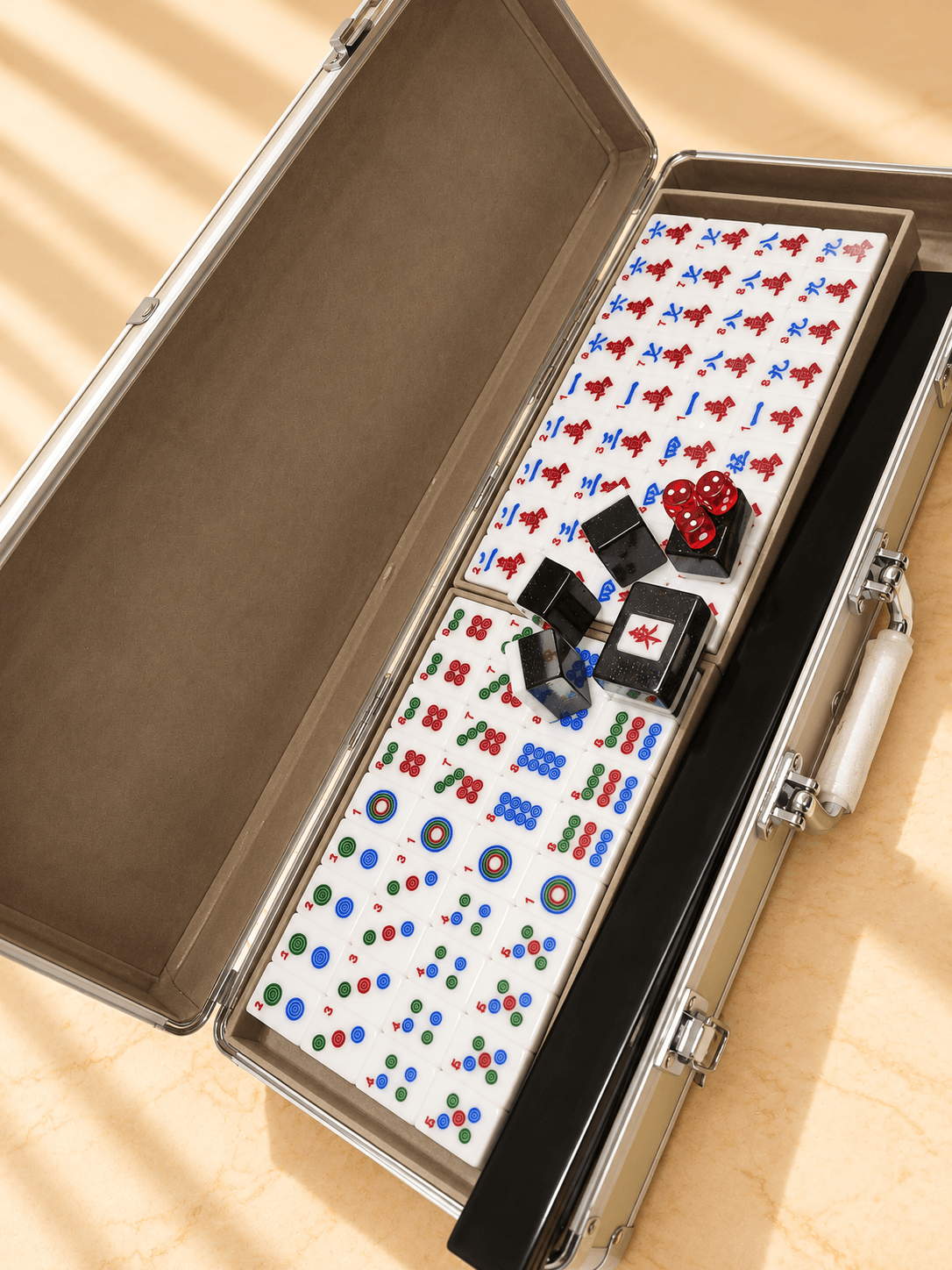 Noir Bling - Mahjong_sets_Dubai_Tete-a-Tile